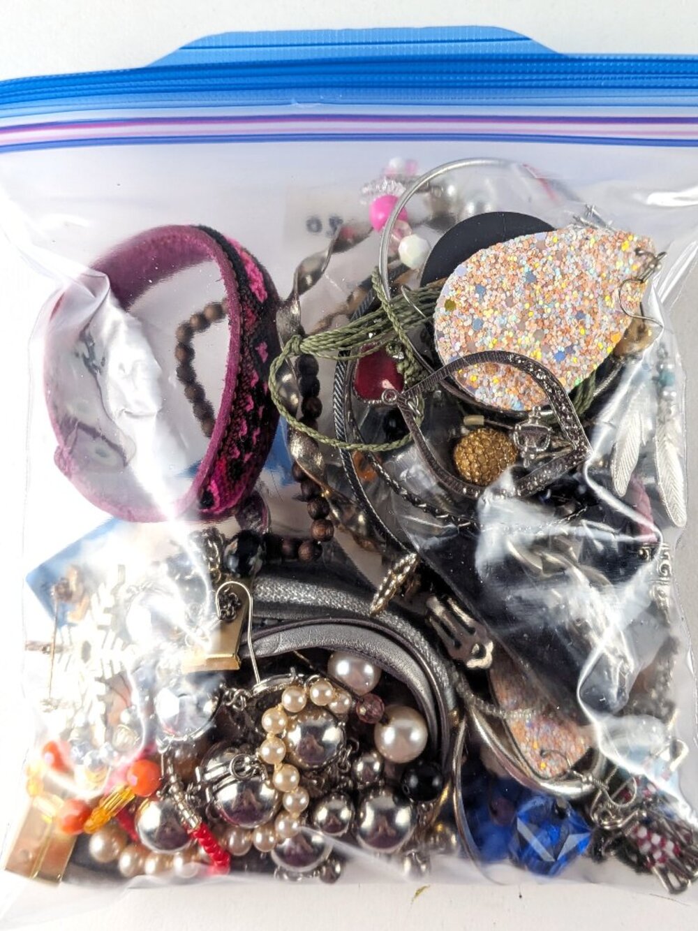 1lb Junk Jewelry Lot #20 - Earrings, Pins, Necklaces, Beads